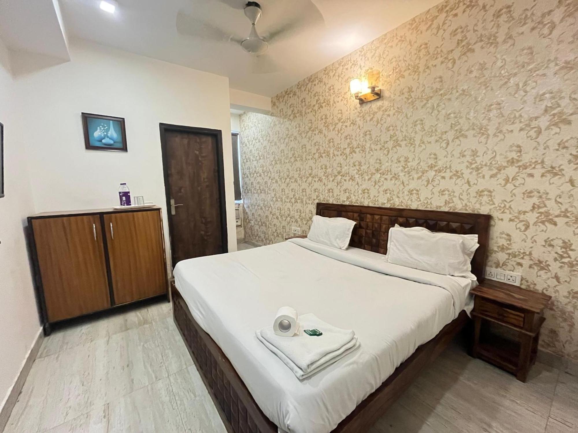 Blu Bell - Near Saket Metro