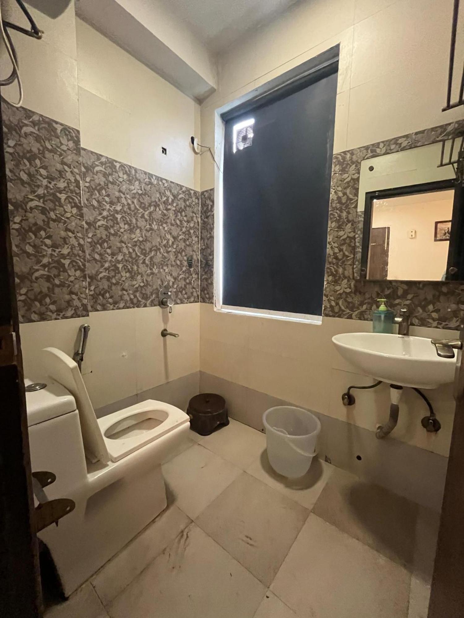 Couette-café Blu Bell - Near Saket Metro New Delhi